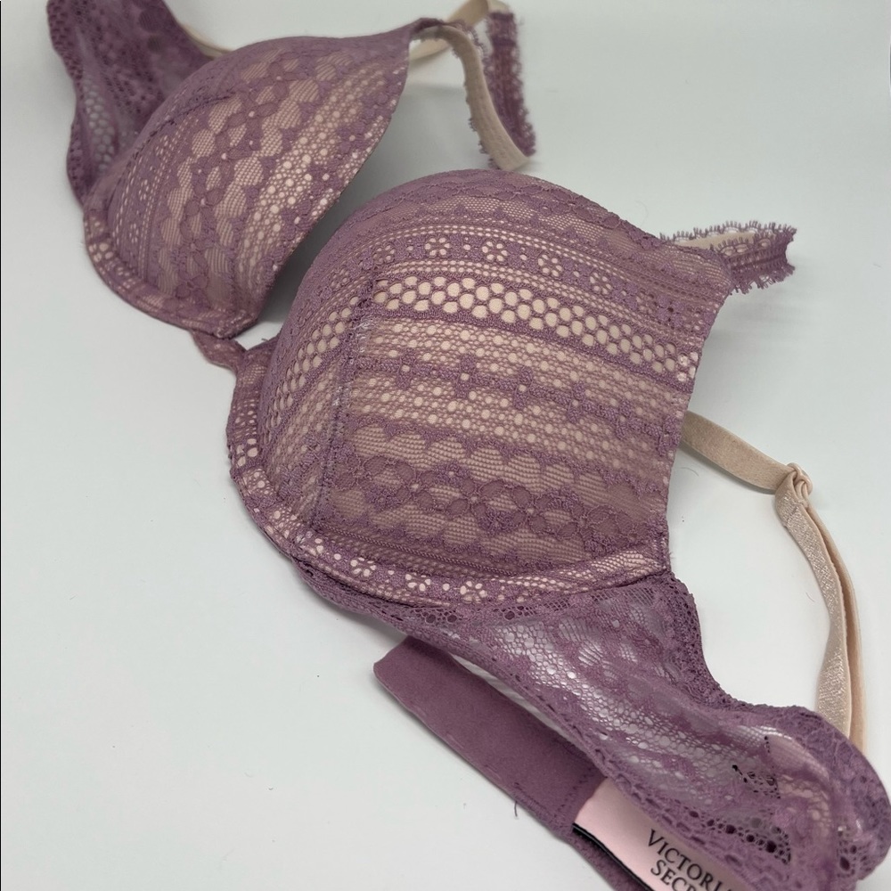 Victoria’s Secret Lace Push Up Bra 34B